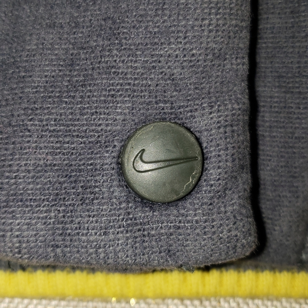 Nike Jacket - Picture 12 of 14